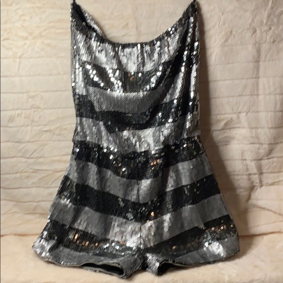 Va Va Voom Romper - Picture 2 of 4